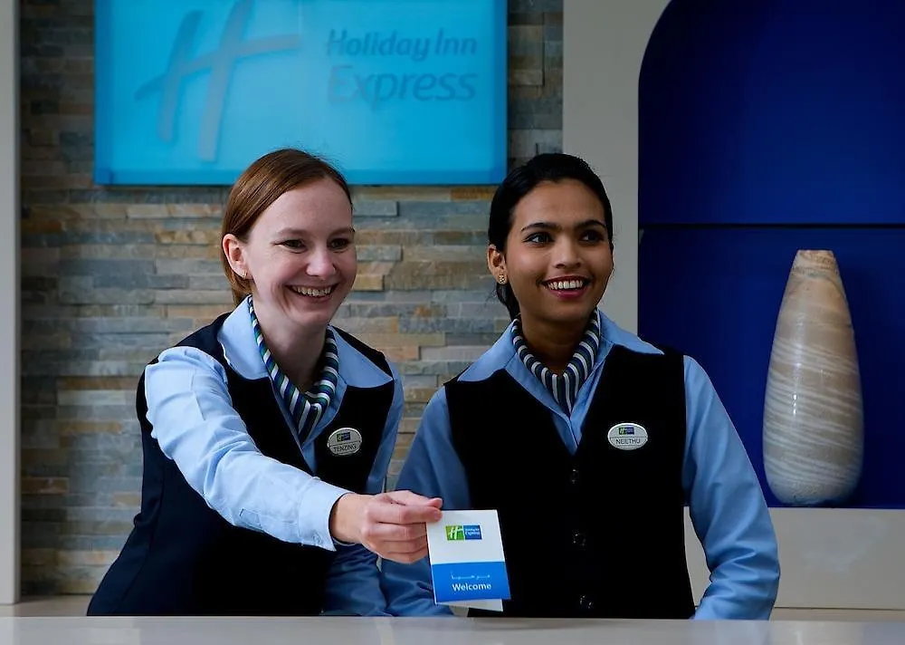 Holiday Inn Express Dubai Airport By Ihg Hotel