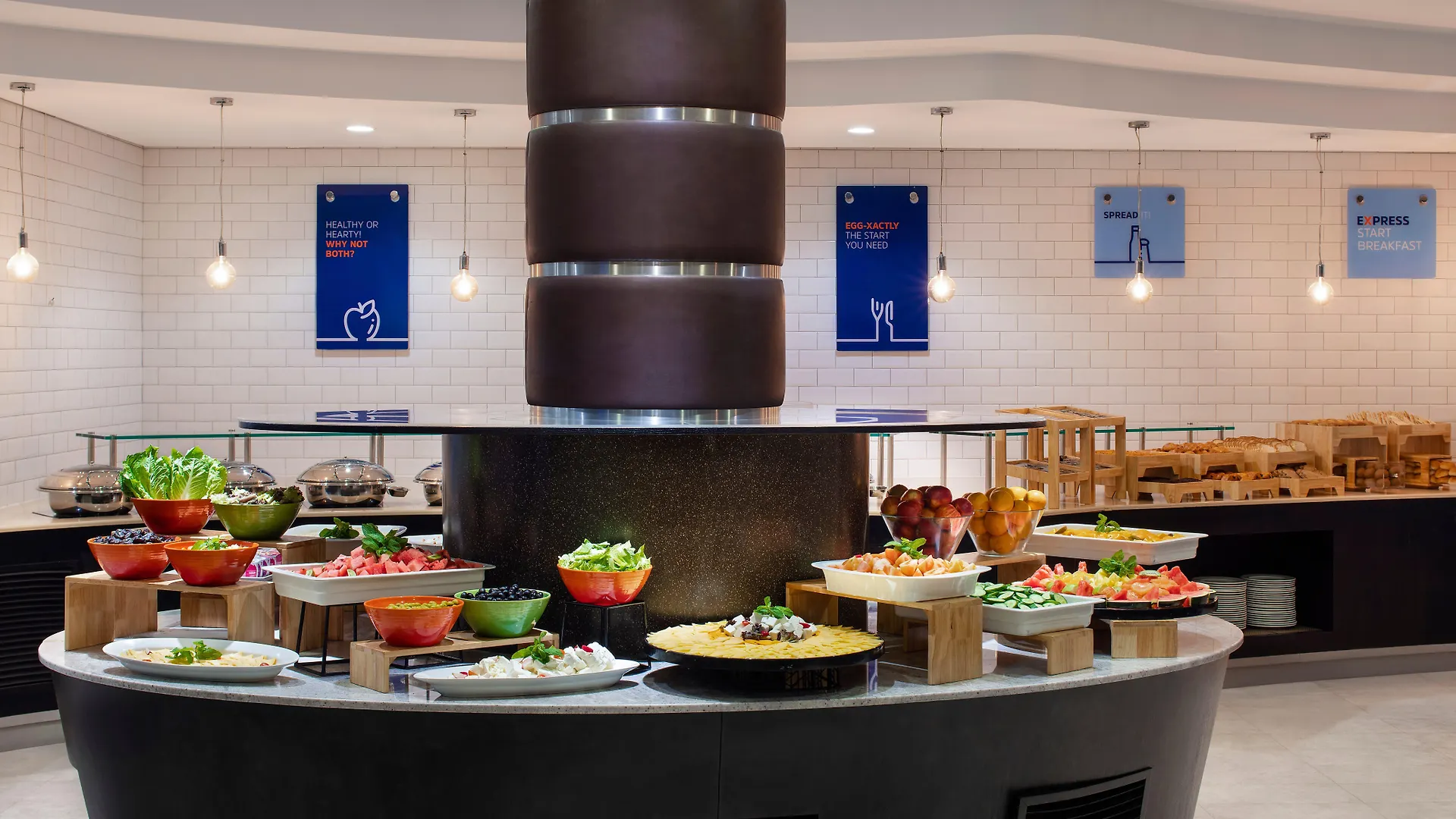 Holiday Inn Express Dubai Airport By Ihg 3*,
