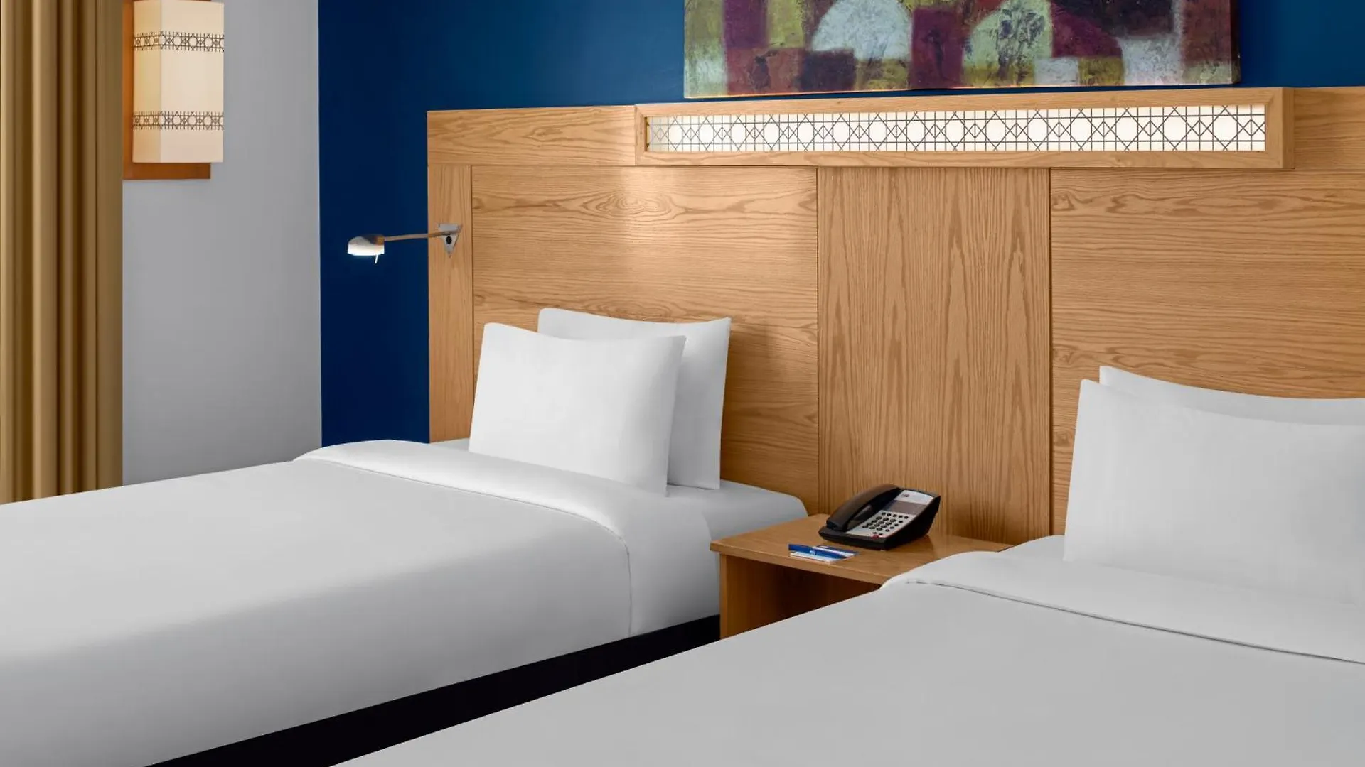 Holiday Inn Express Dubai Airport By Ihg 3*,