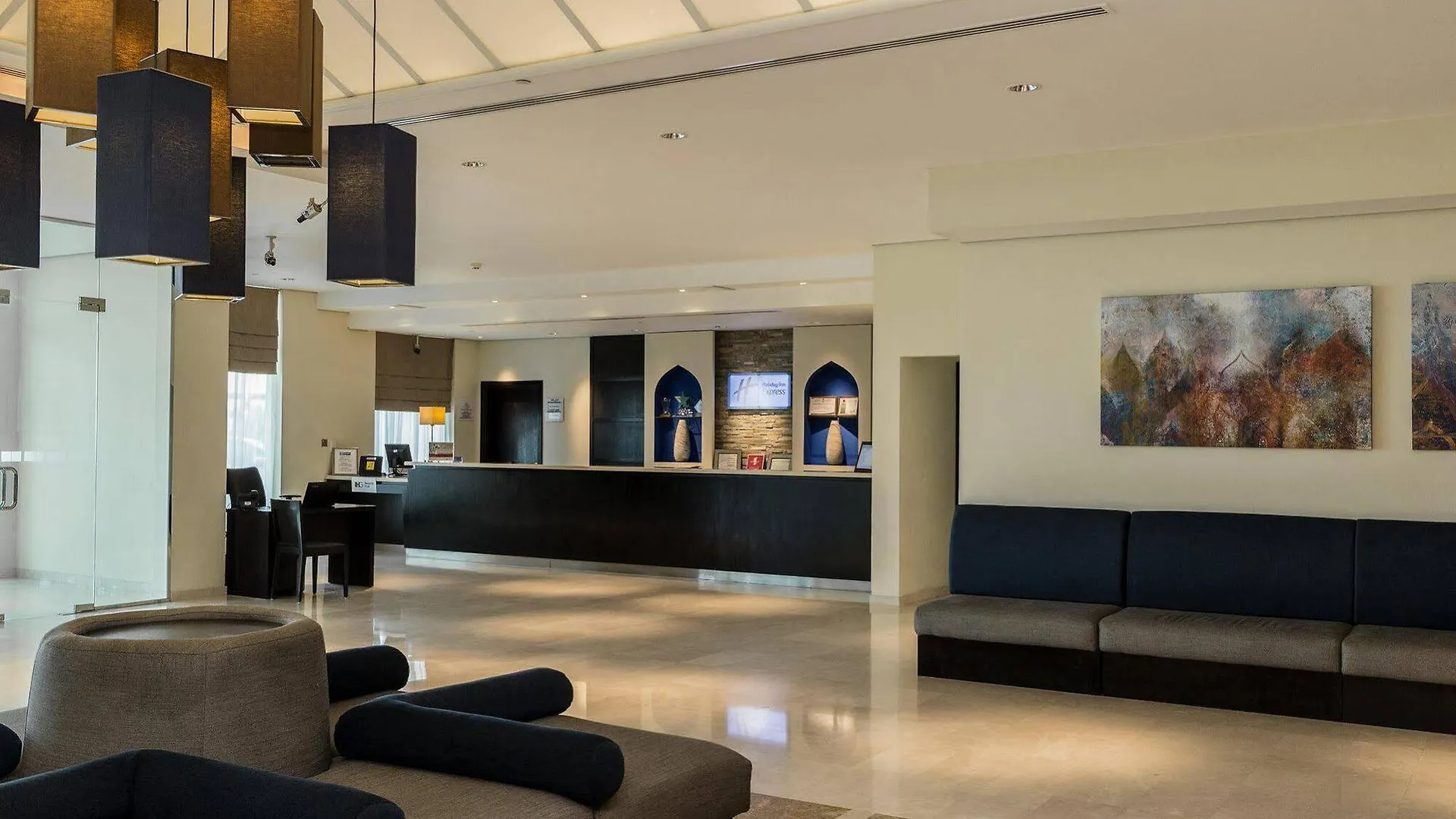 Holiday Inn Express Dubai Airport By Ihg 3*,  Emirados Árabes Unidos